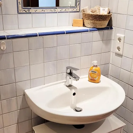 Modernes 1-Zimmer-Apartment Mit Galerie-Schlafkoje Im Skandinavischen Stil Ostenfeld  Exterior foto