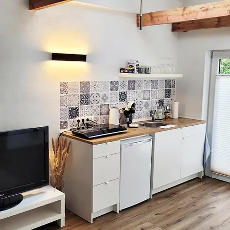 Modernes 1-Zimmer-Apartment Mit Galerie-Schlafkoje Im Skandinavischen Stil Ostenfeld  Exterior foto