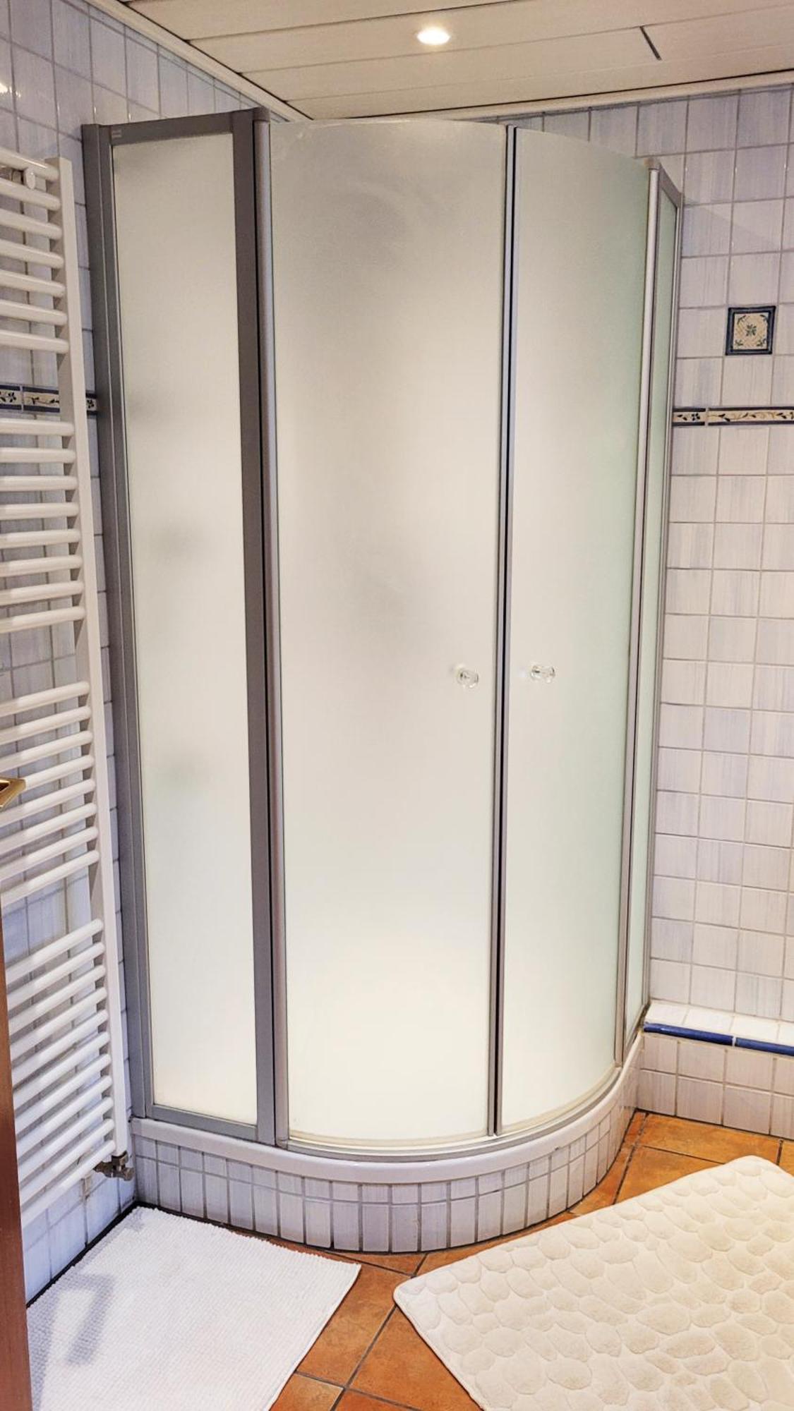 Modernes 1-zimmer-apartment Mit Galerie-schlafkoje Im Skandinavischen Stil * Ostenfeld (Nordfriesland)