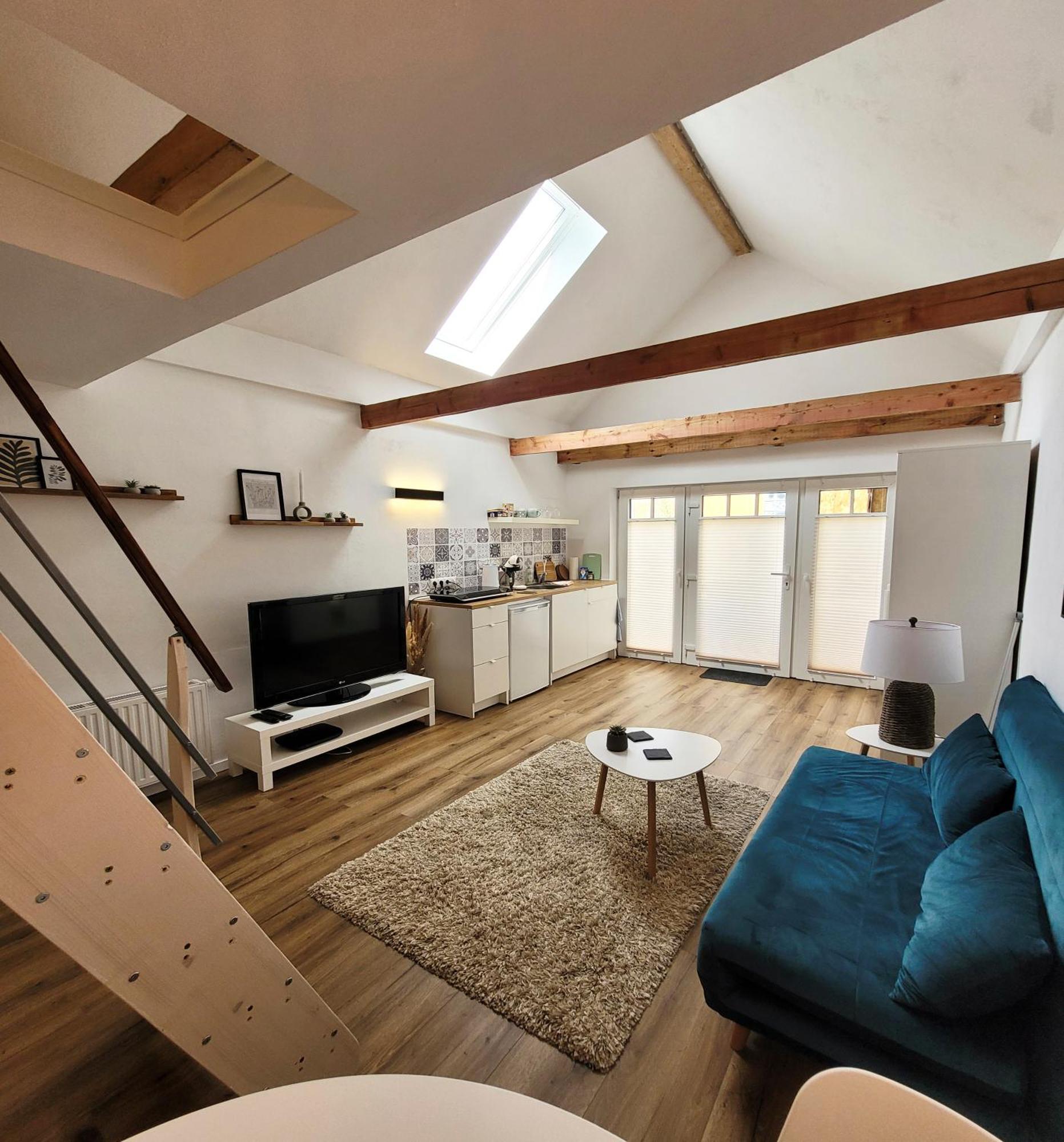 Modernes 1-zimmer-apartment Mit Galerie-schlafkoje Im Skandinavischen Stil Apartment Ostenfeld (Nordfriesland)